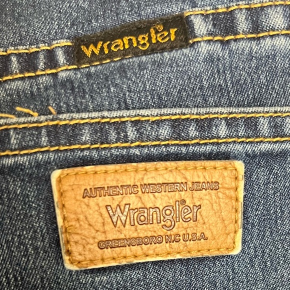 Vintage Wrangler Authentic Western Jeans – Made in USA (Greensboro, NC)|Size 28 - Picture 4 of 17